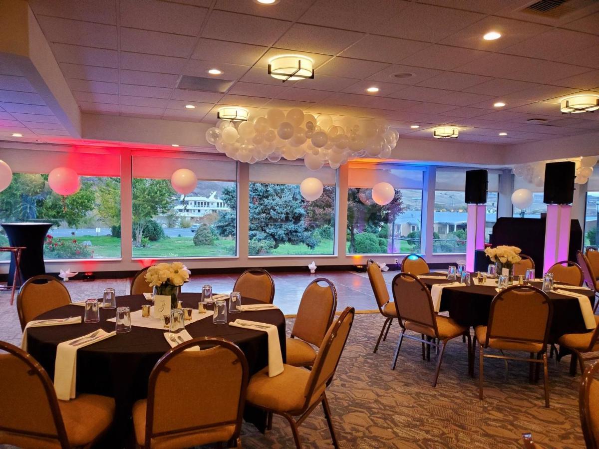Holiday Inn Clarkston - Lewiston By Ihg Екстериор снимка