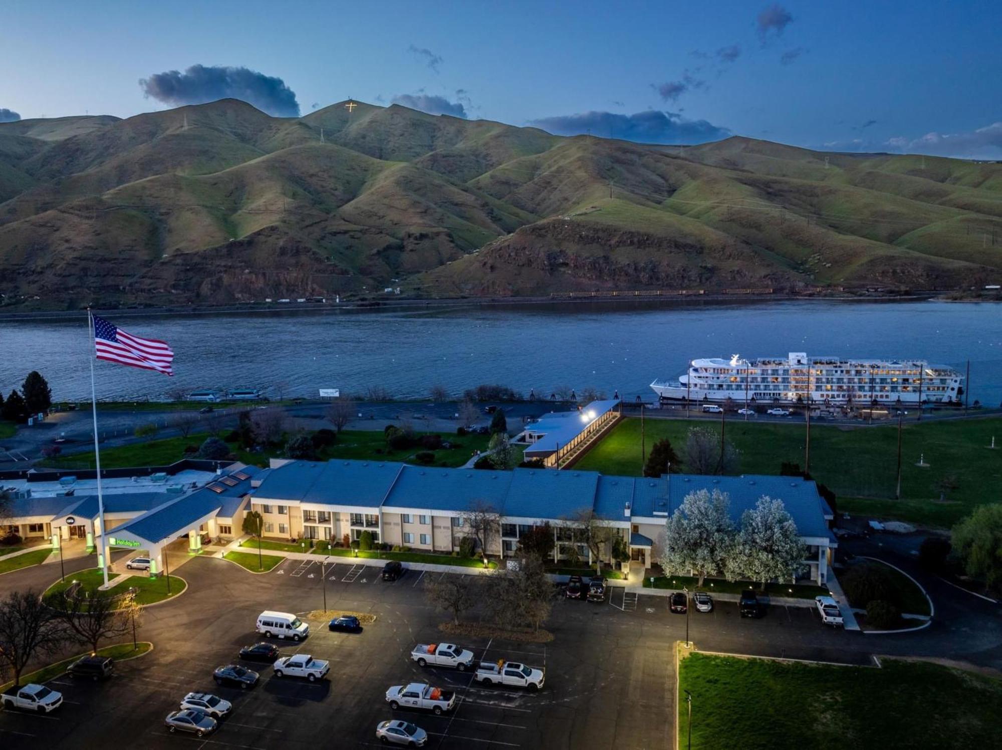 Holiday Inn Clarkston - Lewiston By Ihg Екстериор снимка